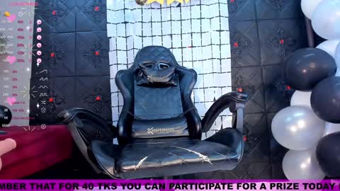 Snapshot of morochaa_fire chatting on 12.30.24 Morocha  online show from 12.30.24