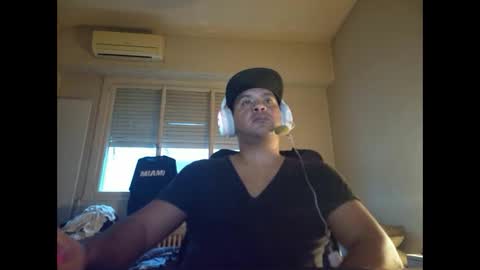 Snapshot of morocho777 chatting on 01.01.25 Bruno online show from 01.01.25