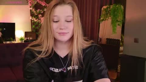 morvelyn online show from 04.29.26