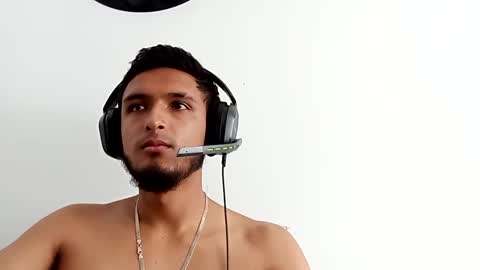 Snapshot of mosmar20 chatting on 02.28.25 mosmar20 online show from 02.28.25