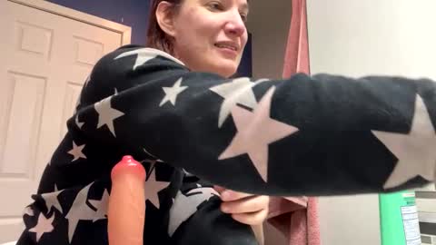 Mossy Mommy online show from 02.13.25