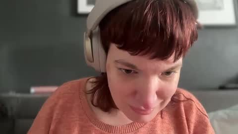 Mossy Mommy online show from 02.16.25