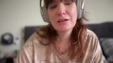 Mossy Mommy online show from 04.12.26