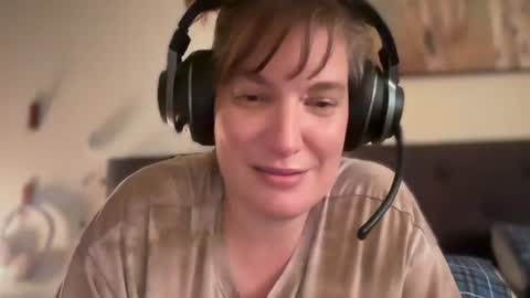 Snapshot of mossy_mommy chatting on 07.25.26 Mossy Mommy online show from 07.25.26