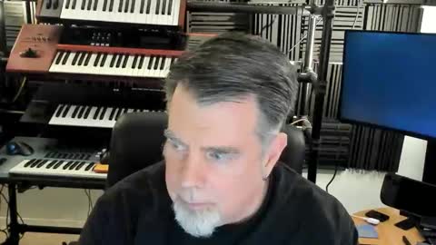 Snapshot of mostly_unbothered chatting on 10.25.25 mostly_unbothered online show from 10.25.25