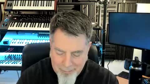 Snapshot of mostly_unbothered chatting on 03.12.26 mostly_unbothered online show from 03.12.26