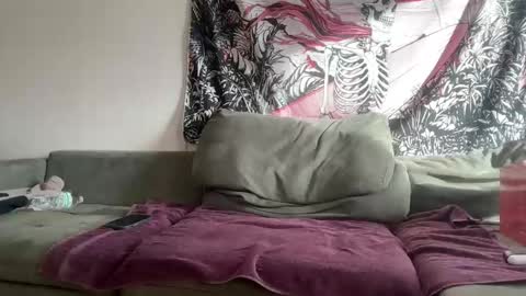 Snapshot of mountaiden chatting on 12.14.24 mountaiden online show from 12.14.24