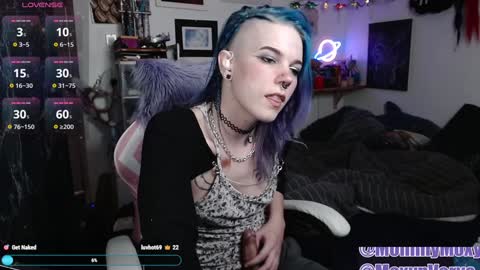 Moxy online show from 12.21.24