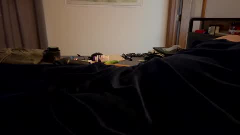 Snapshot of mps908 chatting on 01.18.26 Sequoia-Cocked Hombre de Sur online show from 01.18.26