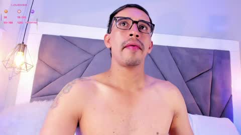 Aaronn online show from 04.25.26