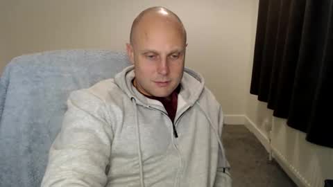 Mr Baldy Likes to Chat online show from 10.25.25