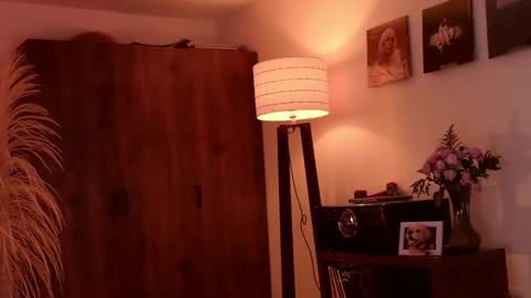 Mr Evans online show from 10.15.25