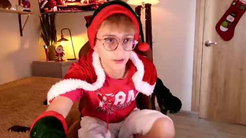 Mr Evans online show from 11.22.25