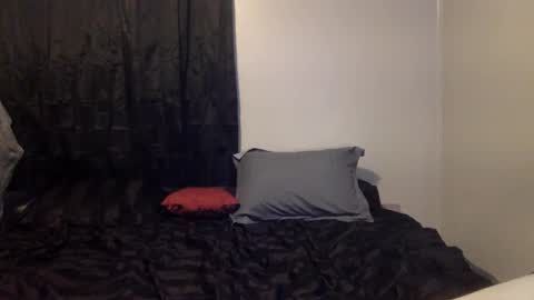 Snapshot of mr_j_showoff chatting on 12.28.24 whateveryouwant online show from 12.28.24