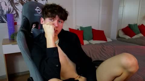 Kris online show from 02.13.25