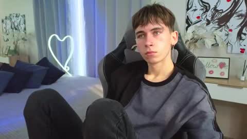 Kris online show from 02.26.25