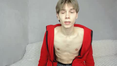 Snapshot of mr_makentoshi chatting on 03.11.26 Makentoshi online show from 03.11.26