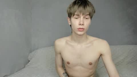 Snapshot of mr_makentoshi chatting on 03.15.26 Makentoshi online show from 03.15.26