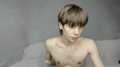 Snapshot of mr_makentoshi chatting on 03.30.26 Makentoshi online show from 03.30.26