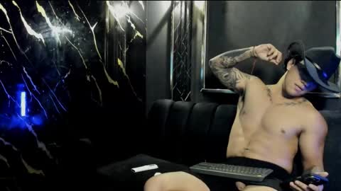 mr_maximo online show from 10.09.25