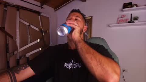 Snapshot of mr_mikee_ chatting on 09.12.25 MIKEE online show from 09.12.25