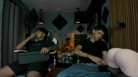 mr_mois online show from 06.11.26