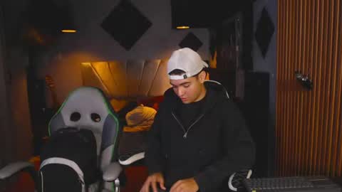 mr_mois online show from 06.27.26