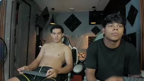mr_mois online show from 07.07.26