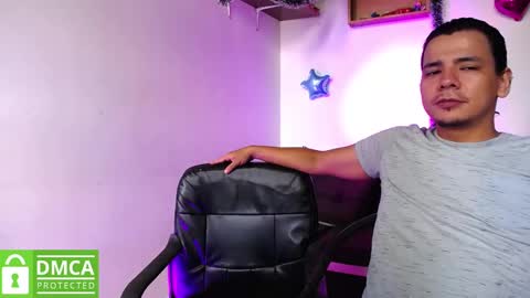 Snapshot of mr_mrscurie chatting on 01.02.25 Mr Mrs Curie online show from 01.02.25