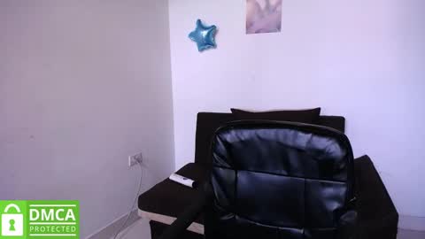 Snapshot of mr_mrscurie chatting on 01.29.25 Mr Mrs Curie online show from 01.29.25