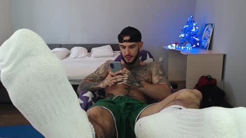 Snapshot of mr_nobody313 chatting on 01.12.25 mr_nobody313 online show from 01.12.25