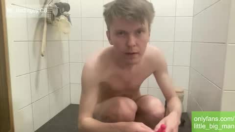 Snapshot of mr_notfatguy chatting on 10.26.25 notfatguy online show from 10.26.25