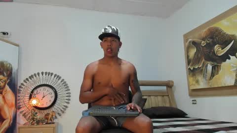 mr_stiven_ online show from 04.30.26
