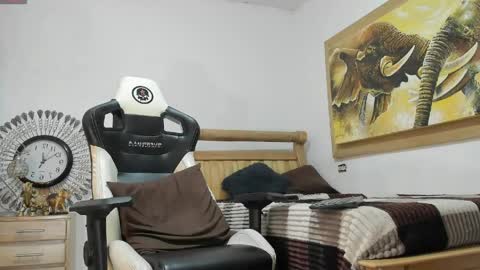 mr_stiven_ online show from 05.25.26