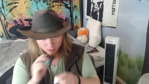 mr_strawberry online show from 05.29.26