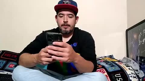 Snapshot of mrbearfreaky chatting on 01.09.25 MBF online show from 01.09.25