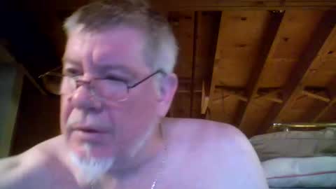Snapshot of mrblade666 chatting on 05.19.26 mrblade666 online show from 05.19.26