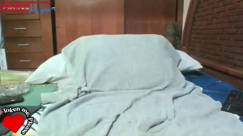 Snapshot of mrcforyou chatting on 10.31.25 mrcforyou online show from 10.31.25