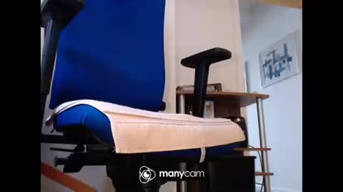 Snapshot of mrduplo1975 chatting on 02.04.26 MrJohnsen1975 online show from 02.04.26