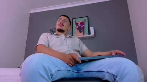 Snapshot of mrfox__ chatting on 05.19.26 Mr Fox online show from 05.19.26