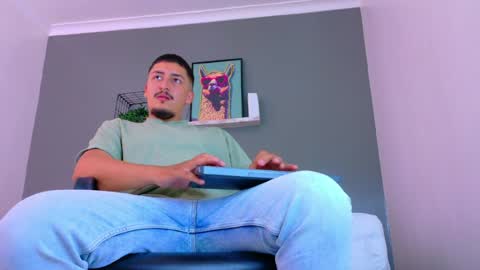 Snapshot of mrfox__ chatting on 05.26.26 Mr Fox online show from 05.26.26