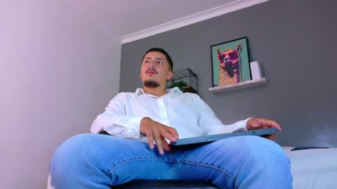 Snapshot of mrfox__ chatting on 06.01.26 Mr Fox online show from 06.01.26