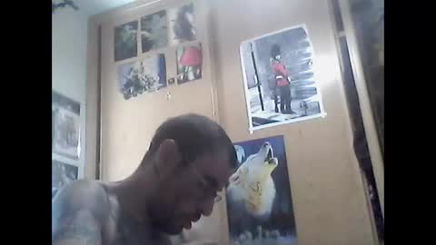 Snapshot of mrfumao chatting on 10.01.25 mrfumao online show from 10.01.25