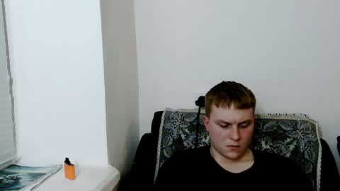 Snapshot of mrheat_ chatting on 03.21.26 Max online show from 03.21.26