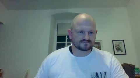 Snapshot of mrhotsex69 chatting on 01.04.25 mrhotsex69 online show from 01.04.25