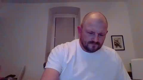 Snapshot of mrhotsex69 chatting on 01.08.25 mrhotsex69 online show from 01.08.25