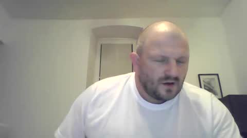 Snapshot of mrhotsex69 chatting on 09.16.25 mrhotsex69 online show from 09.16.25