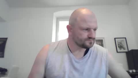 Snapshot of mrhotsex69 chatting on 10.11.25 mrhotsex69 online show from 10.11.25