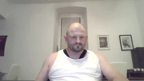 Snapshot of mrhotsex69 chatting on 10.13.25 mrhotsex69 online show from 10.13.25