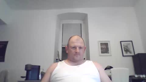 Snapshot of mrhotsex69 chatting on 10.21.25 mrhotsex69 online show from 10.21.25